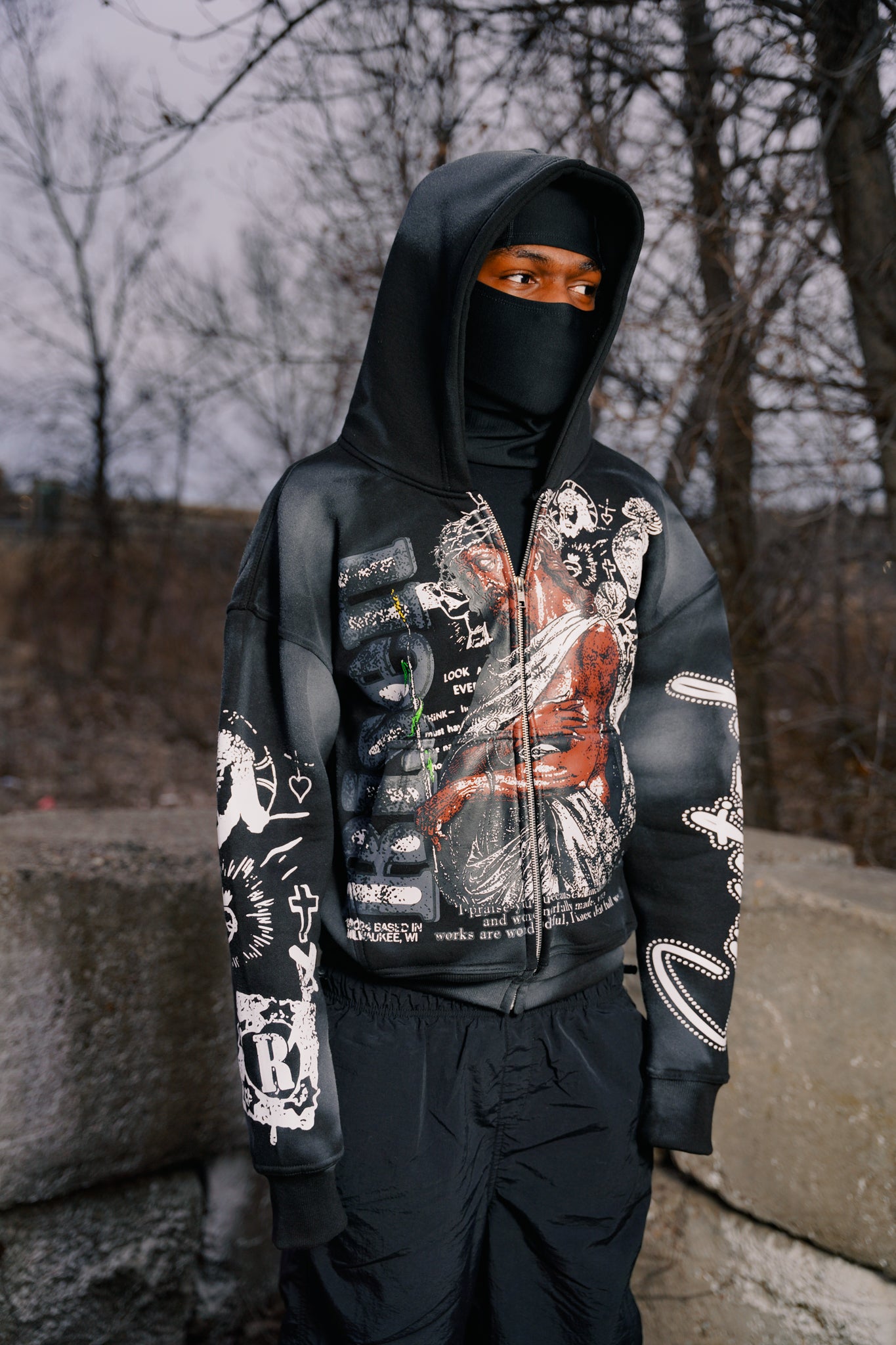 "RISEN SAVIOR" BLACK ZIP-UP